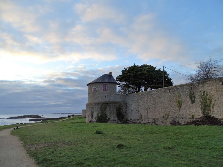 Port Louis (Morbihan) dans la lumière (2/4)