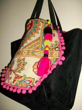 Sac cabas bohème avec pompons