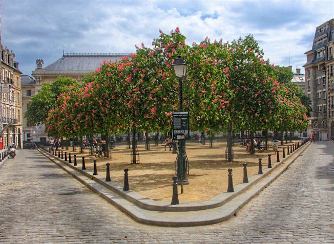 LES PLACES ROYALES DE PARIS