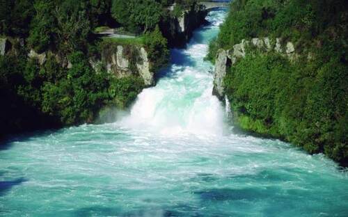 Cascade huka falls