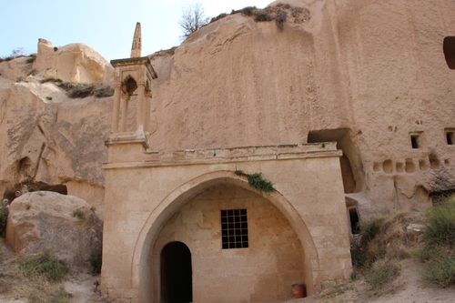 Habitat troglodytique dans le cirque de Zelve (Cappadoce)