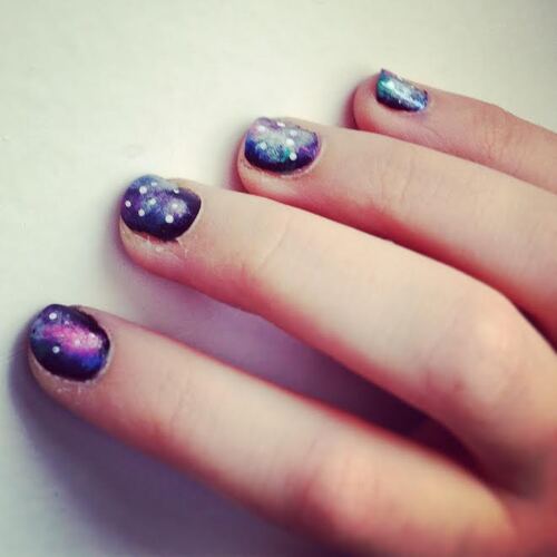 galactic nail-art
