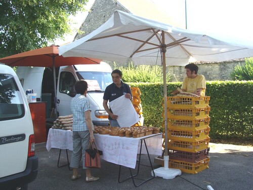 Le Marché Gourmand de Villaines en Duesmois..