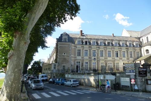  VISITE DE BEAUGENCY EN PHOTOS ......