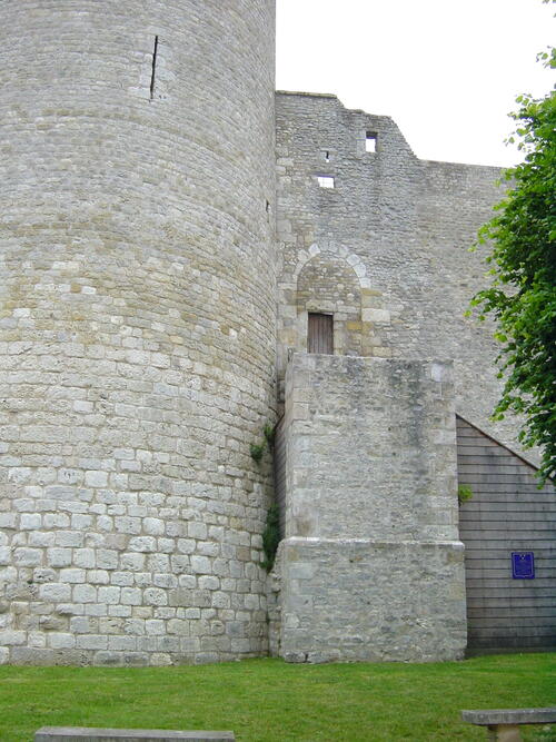 Yèvre-le-châtel