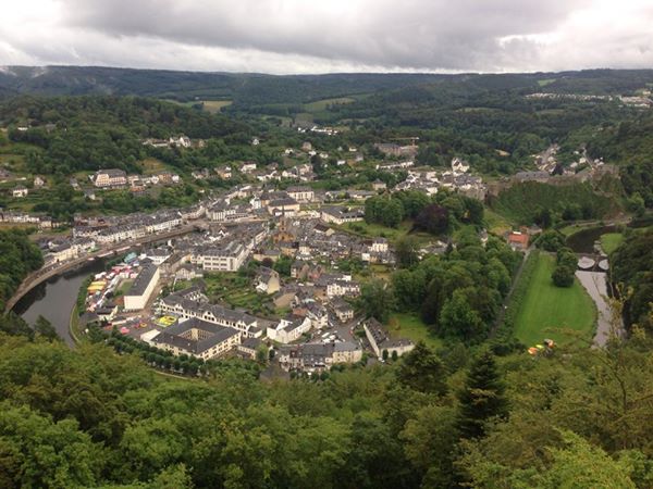 BOUILLON , en Belgique , ma ville natale .