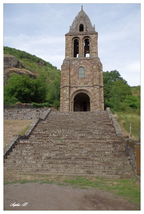 Une chapelle en Haute L .oire