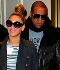 Photos: Beyoncé fait shopping à New York (12/24/12)