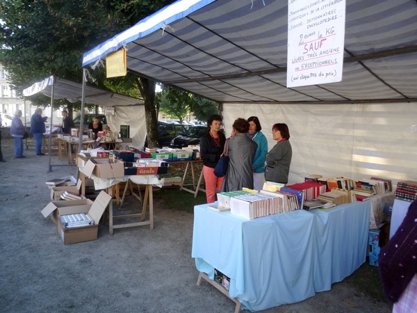 La foire aux vieux papiers 2014 à Châtillon sur Seine