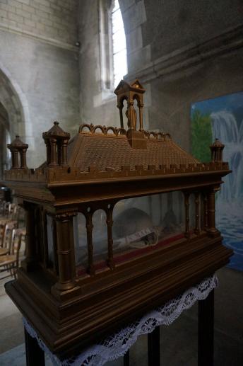 Image illustrative de l’article Sainte Macre