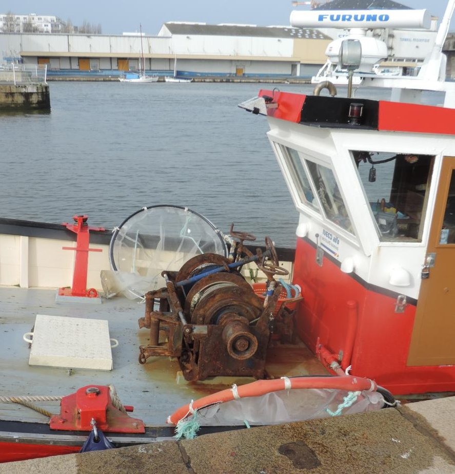 A l'abri dans le port....