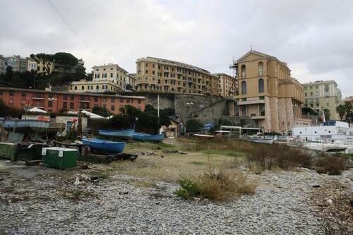 Trajet de l'arrêt de bus au bord de mer à Gênes