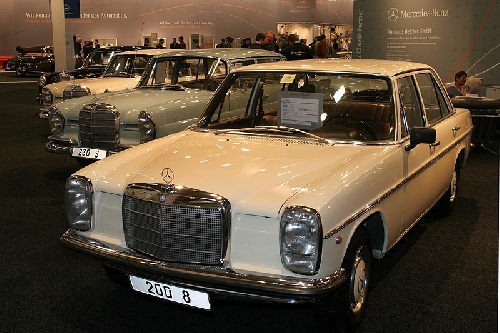 Mercedes W122