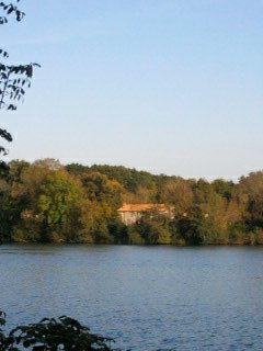 Maison au bord de l'eau