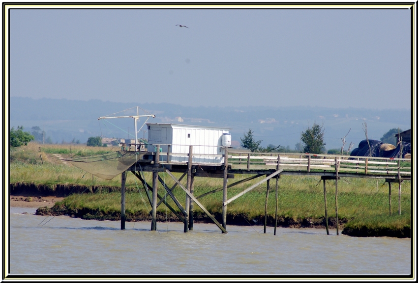 Les carrelets de la rive droite de l'estuaire de la Gironde