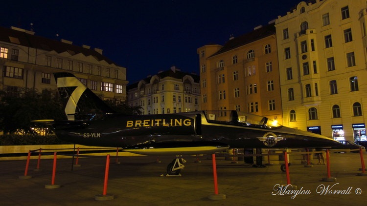 Prague : Avion de chasse en ville