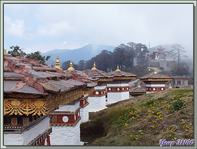 Blog de images-du-pays-des-ours : Images du Pays des Ours (et d'ailleurs ...), Dochula Pass ou col de Dochula (3050 m) - Temple Druk Wangyal - - Bhoutan