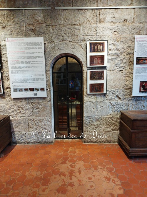 Fréjus, le cloître de la cathédrale saint Léonce