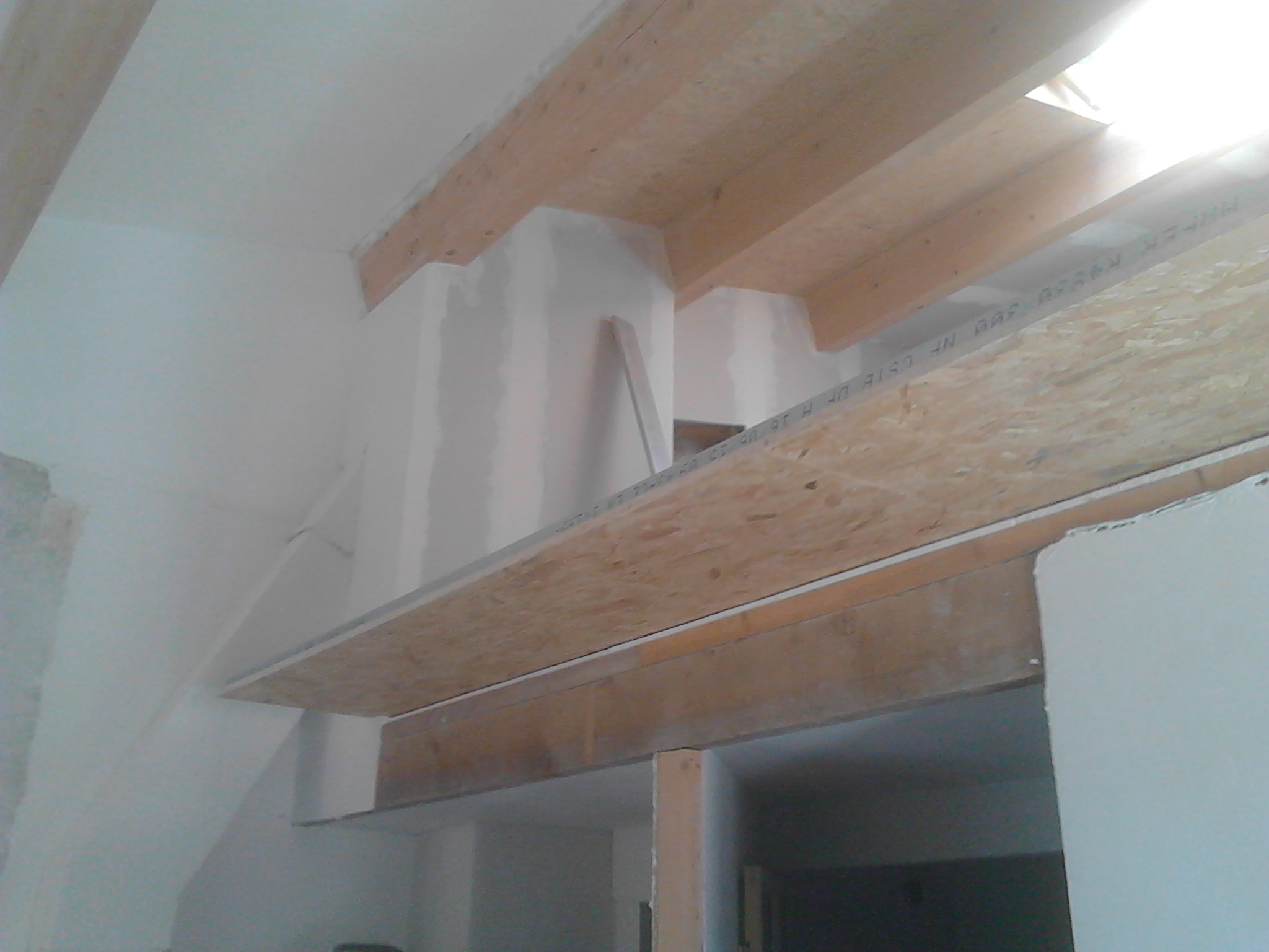 Séparation entre mezzanine et chambre casavignon