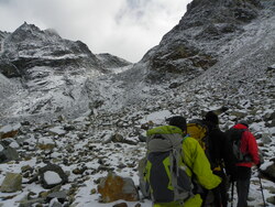 Début de l'ascension du Cho La Pass (5368m)
