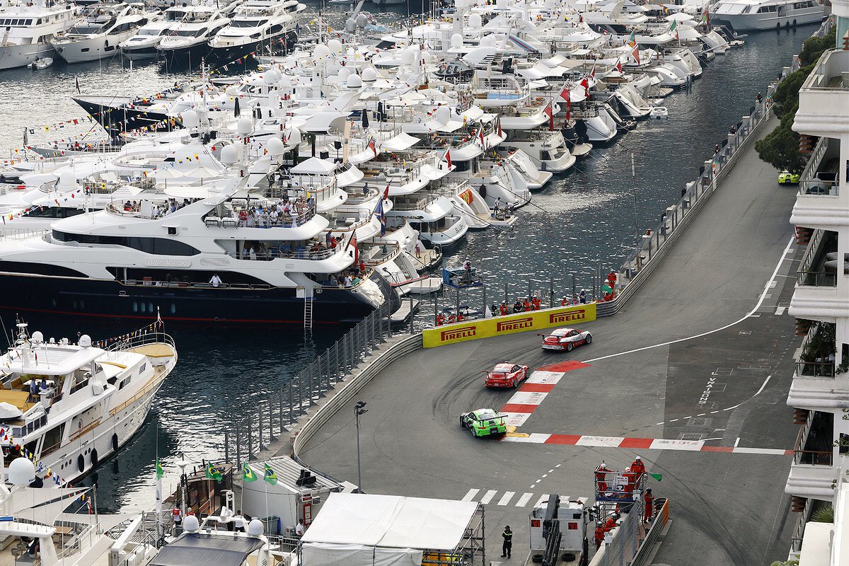 PORSCHE MOBIL 1 SUPERCUP