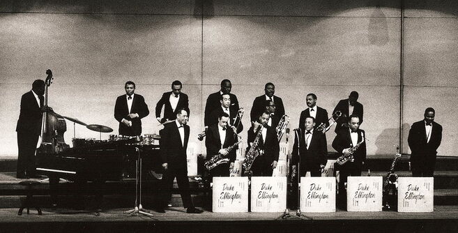 Fichier:Duke Ellington Big Band.jpg — Wikipédia