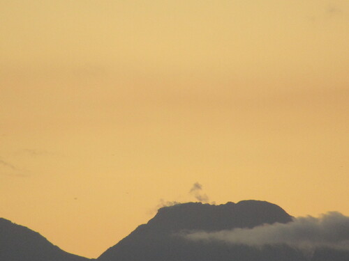 peintre avec une vue pareil ...c'est pas pareil ..la soufrière depuis Sainte Anne 