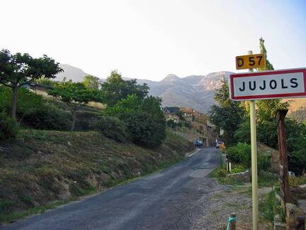 Des merveilles au pays d'Alysse - Le Tour du Coronat - 3eme jour Jujols (940 m)-Nohèdes (995 m) par le Col du Portus (1.736m) 19 kms.