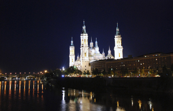 Aragón - Zaragoza - Nuestra Señora du Pilar la nuit
