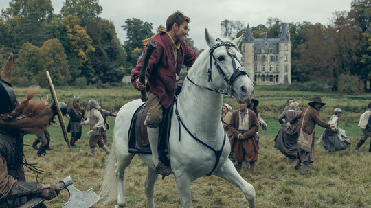 Découvrez la bande-annonce du film "LE LARBIN", la comédie de l’été avec Kad Merad, Clovis Cornillac et Isabelle Carré - Le 17 juillet 2024 au cinéma.