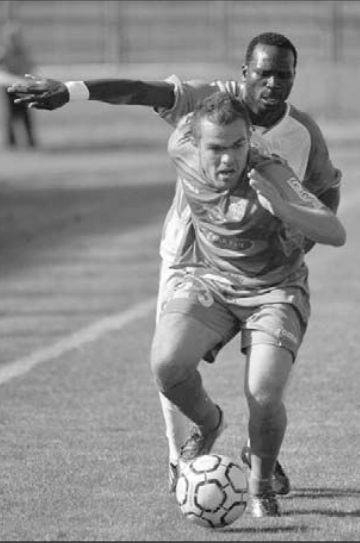 Mardi 28.6.2011 MC Saida-MCA 2-1
