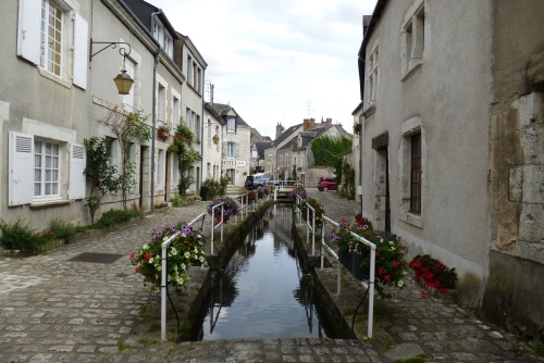  VISITE DE BEAUGENCY EN PHOTOS ......