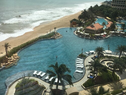 Holiday Inn Hô Tram Beach Resort