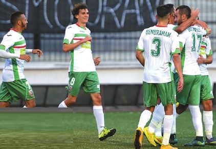 Jeudi 17.12.2015 au stade du 20 Août coupe MCA-USMO 2-0
