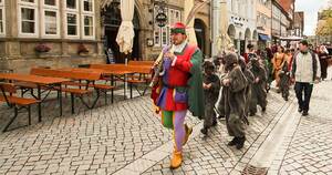 dance ballet parade city The Pied Piper of Hamelin 