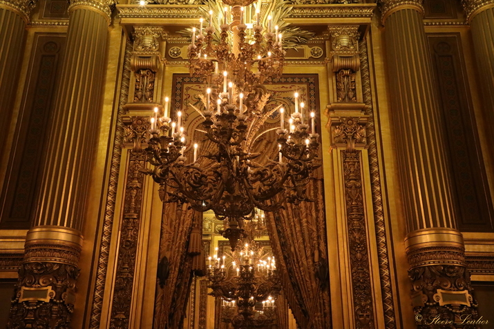 Lustre du Grand Foyer de l'Opéra Garnier, Paris