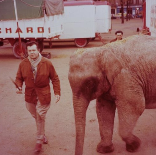 Jean Richard en 1957 dans son premier cirque direction Gruss-Jeannet