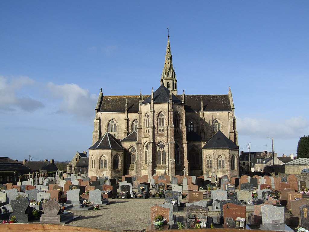 Église Saint-Nerin de Plounérin.jpg