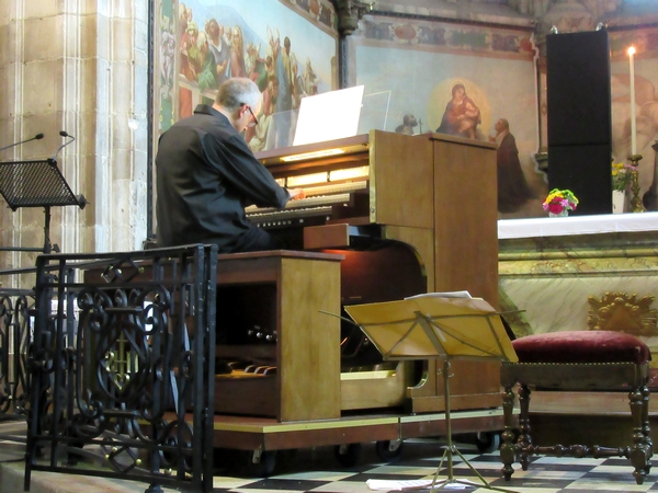 Un superbe concert orgue et guitare a eu lieu à Saint-Nicolas, sous l'égide de Châtillon-Scènes..
