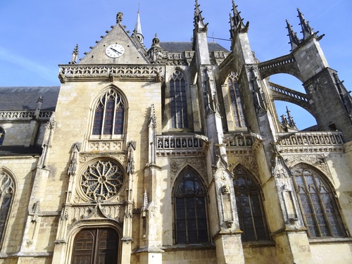 L'église Notre-Dame des Marais de La Ferté-Bernard dans la Sarthe (photos)