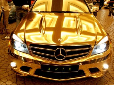 C63 - Mercedess en Or pour un client à Abu Dhabi ( UAE )