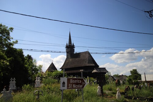 L'église en bois de Budesti, dans le Maramures (Roumanie)