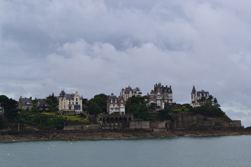 VISITE DE DINARD LE MATIN ET LA COTE D'EMERAUDE LES SABLES D'OR AU CAP FREHEL APRES MIDI