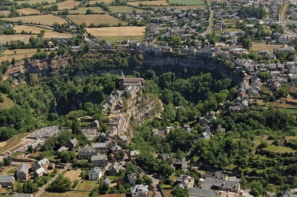 955 - Le village de Bozouls en Aveyron (12)