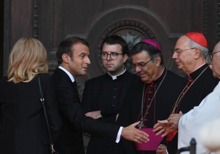 Emmanuel Macron voulait “présider” la messe d’hommage à Jacques Chirac 