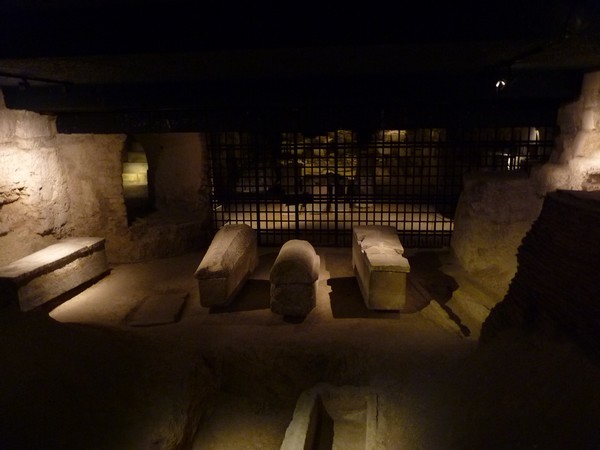 07 - Crypte archéologique