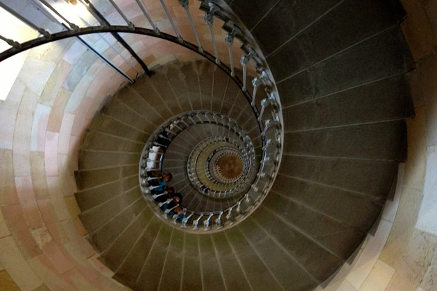Vertigineux escalier