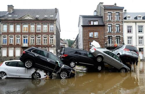 Venus en scorpion, inondations