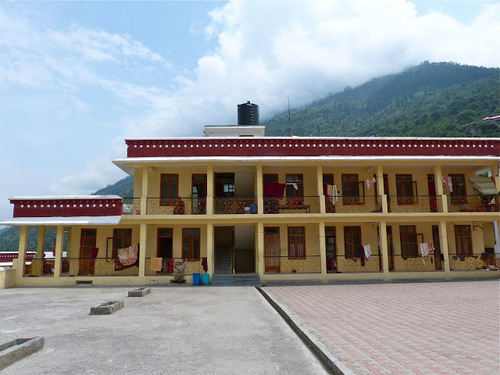 le monastère bouddhiste de Dhakpo Shedrupling