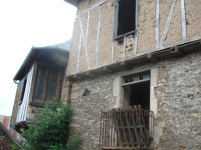 LE VILLAGE DE DONZENAC EN CORREZE